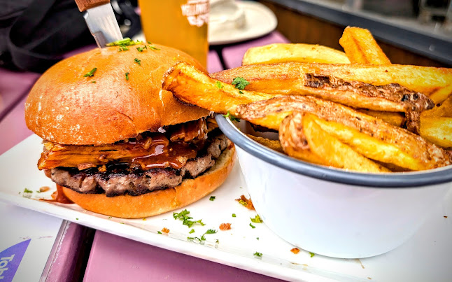 Comentarii opinii despre Revolution Craft Beer & Whiskey Bar