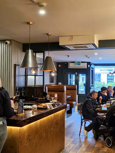 Opinii despre Servd în Westport - Hospitality and gastronomy