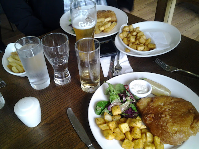 Comentarii opinii despre Stoop Your Head