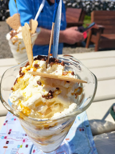 Opinii despre Linnalla Irish Ice Cream în New Quay - Hospitality and gastronomy