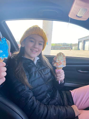 Mackles Icecream Clady Bridge - Lifford