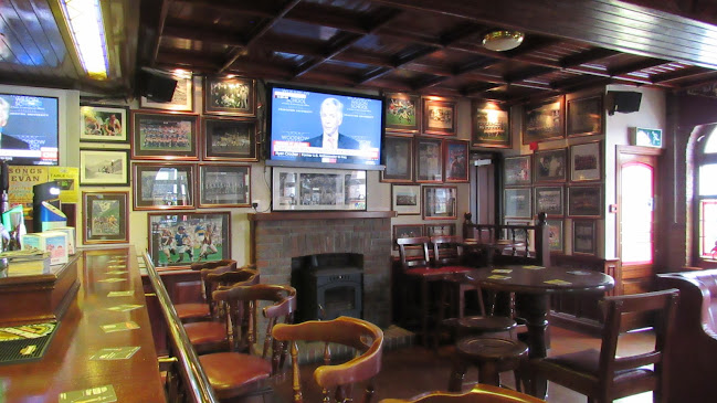 Moynihans Pub - Hospitality and gastronomy