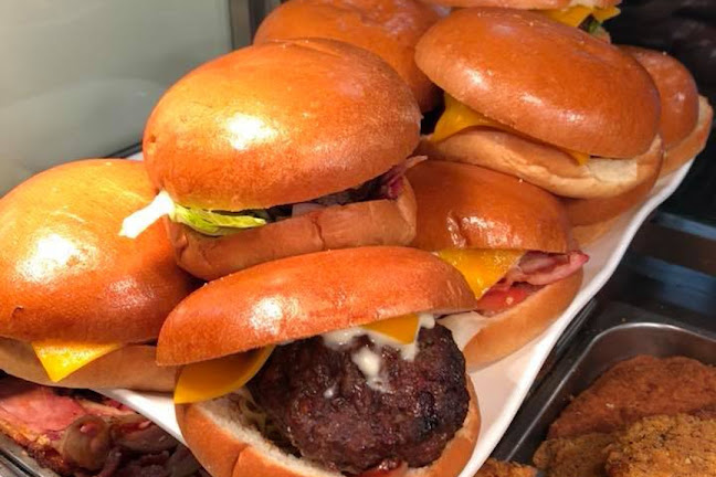 Comentarii opinii despre Doyle's Royal Oak Stores