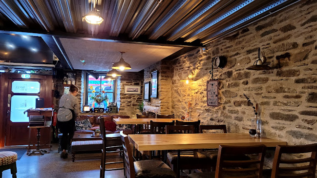 The Dock Wall - Hospitality and gastronomy