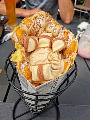 Waffle House Crescent - Wexford