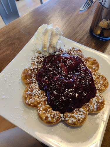 Waffle House Crescent - Wexford