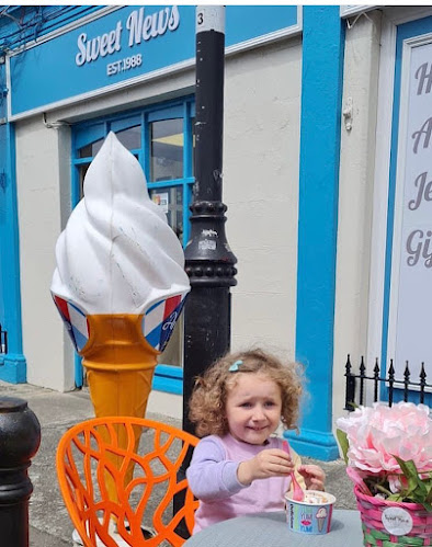 SweetNews Ice Cream Boutique - Hospitality and gastronomy