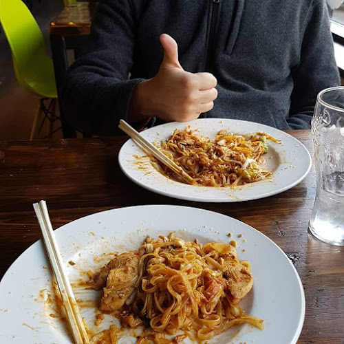 Kubo, Douglas - Hospitality and gastronomy