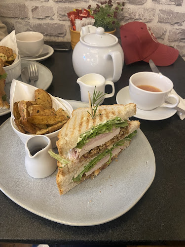 Comentarii opinii despre Strong's Cafe Bistro