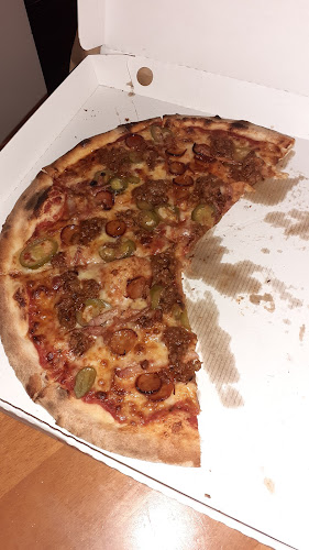 Cross Roads, Tinteskin, Kilmuckridge, Co. Wexford