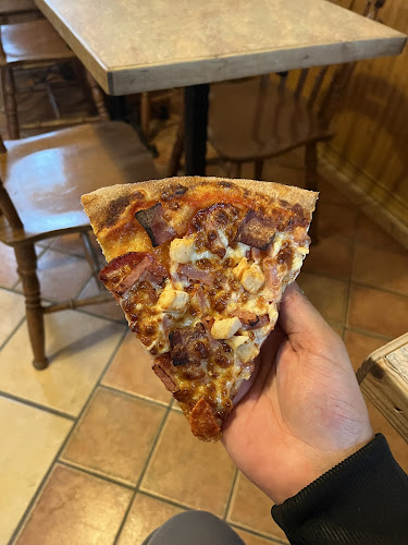 Comentarii opinii despre Murphy's Cottage Tasty Pizza