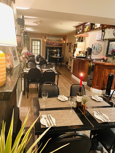 Éabha Joan's - Listowel