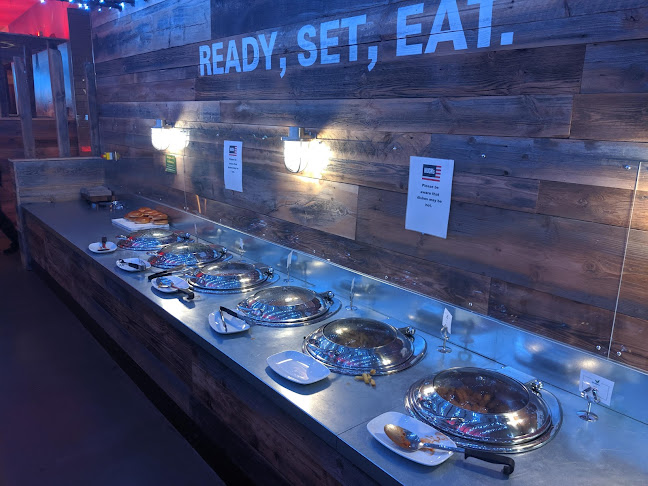 Comentarii opinii despre Huck's American Bar and Grill