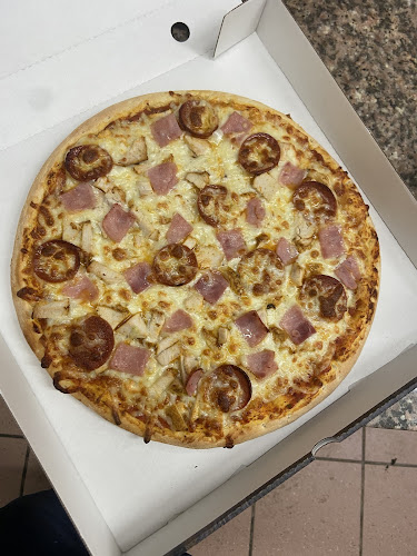 Pizza Max and Chef Kebabs Quilty - Hospitality and gastronomy
