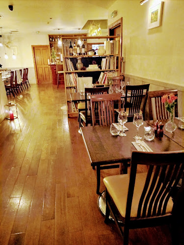 Opinii despre Oxtail Kitchen în Balla - Hospitality and gastronomy