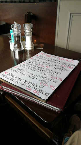 Pat Collins Bar - Hospitality and gastronomy