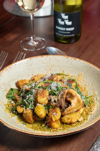 Comentarii opinii despre Pollan Bay - Food & Drinks