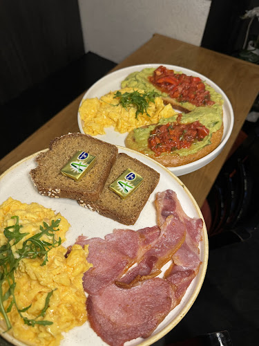 Comentarii opinii despre 56 Central Restaurant Cafe