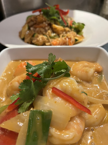 Ruen Mying Thai Restaurant - Hospitality and gastronomy