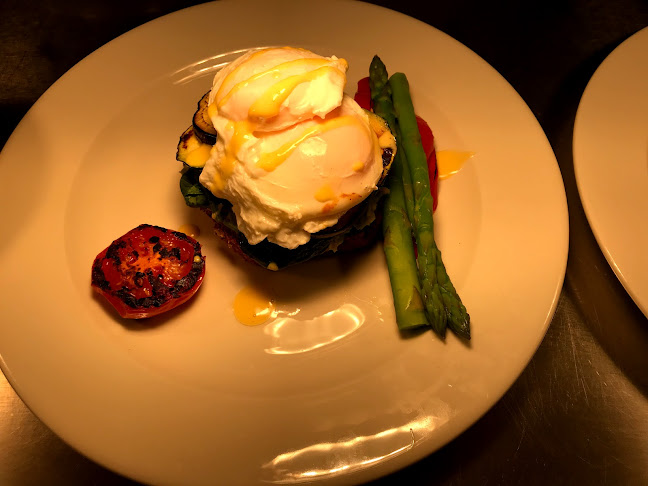 Wild and Native Seafood Restaurant - Hospitality and gastronomy