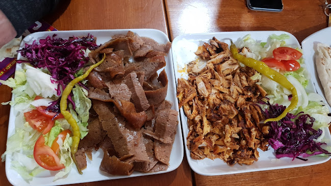 Castle Kebab House - Hospitality and gastronomy