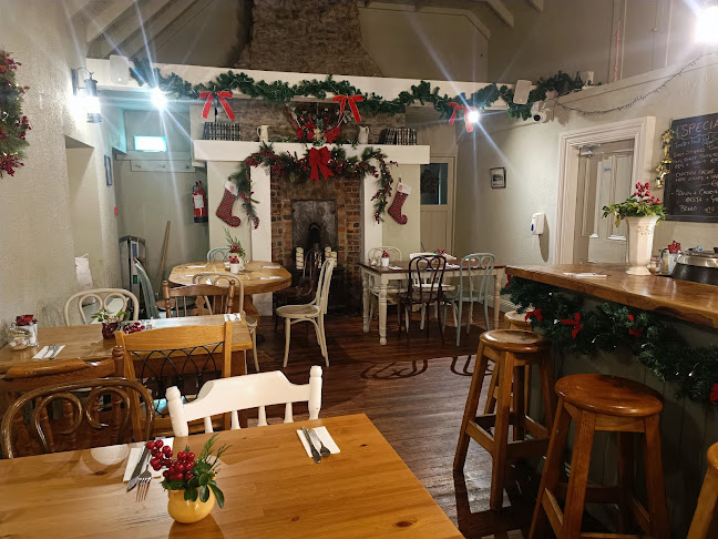 The Thatch Cottage Café - Hospitality and gastronomy