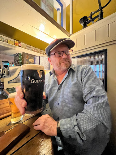 Peggy Moores Pub, Bar Food & Hostel - Hospitality and gastronomy