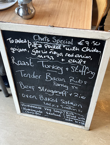 CAFE M - homestyle roots ltd - Hospitality and gastronomy