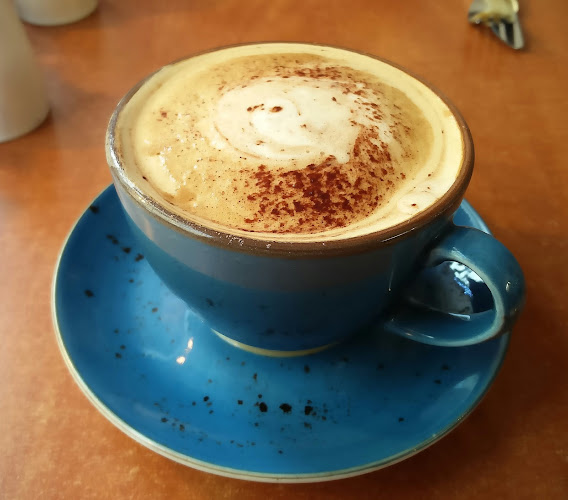 Comentarii opinii despre Cafe West