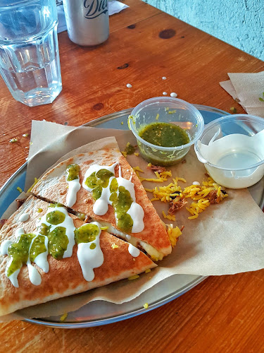 La Calavera Burrito Bar - Hospitality and gastronomy