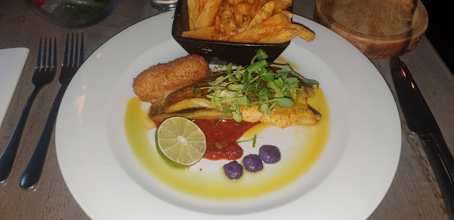 Thomas Moore Tavern - Hospitality and gastronomy