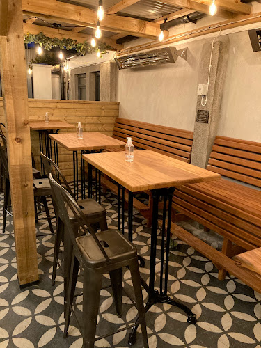 Comentarii opinii despre Carpenters Bar Lounge & Restaurant