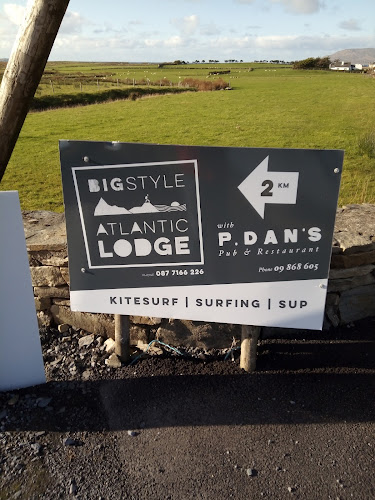 Opinii despre P. DAN'S Bar and Restaurant în Louisburgh - Hospitality and gastronomy