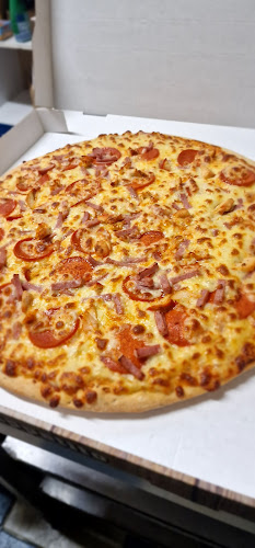 Golden Bridge Kebab & Pizza - Hospitality and gastronomy