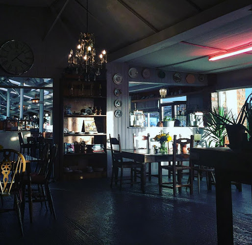 Comentarii opinii despre Strandfield