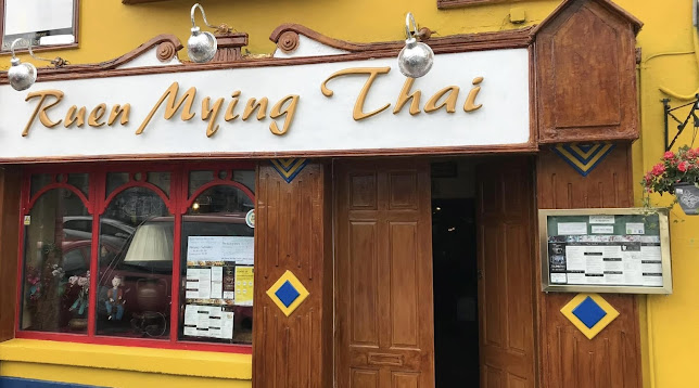 Comentarii opinii despre Ruen Mying Thai Restaurant