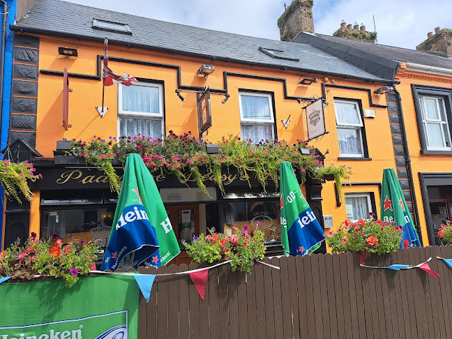 Padjoes Bar - Hospitality and gastronomy