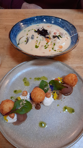 The Dock Wall - Hospitality and gastronomy