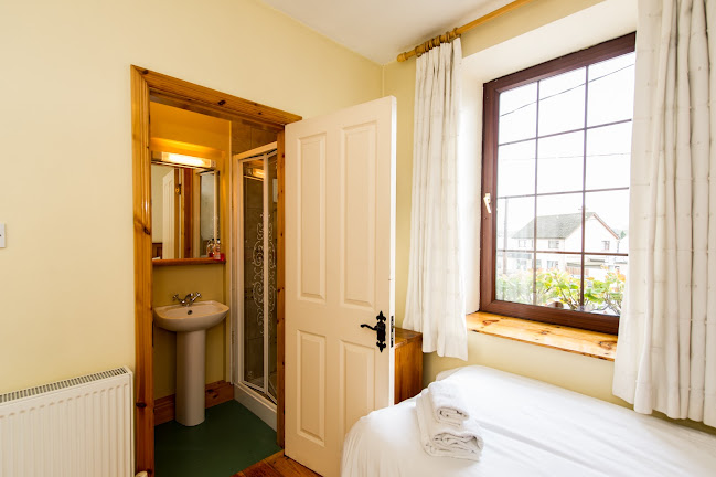 Comentarii opinii despre O'Callaghans Bar & Guest House