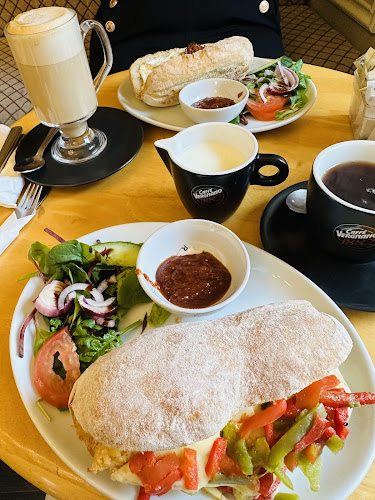 Comentarii opinii despre Molly's Coffee Gallery