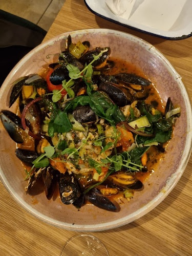 Comentarii opinii despre Oscars Seafood Bistro