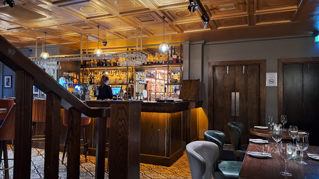 Kirbys of Cross Street - Hospitality and gastronomy