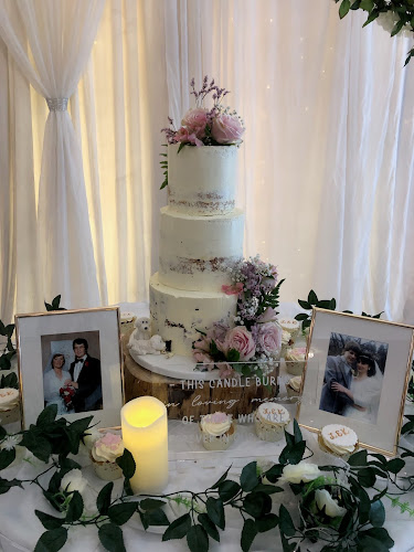 Becca's Bakery - Hospitality and gastronomy