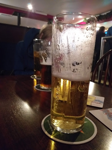 Comentarii opinii despre The Exchange