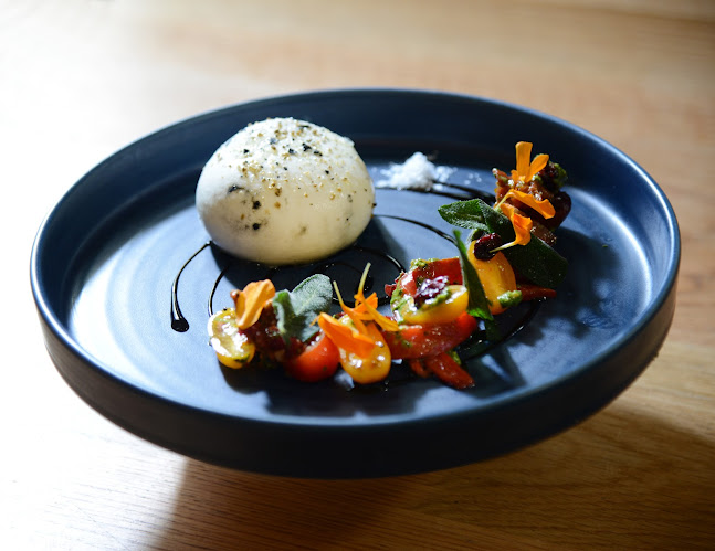 16, 18 Eglinton St, Galway, H91 YX62