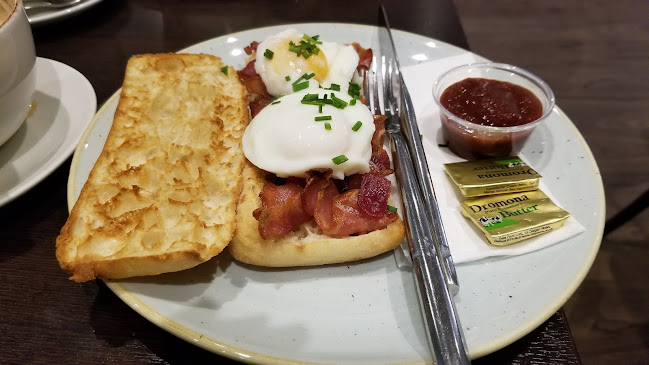 Comentarii opinii despre Renzo Gallery Cafe