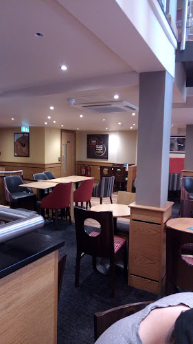 Comentarii opinii despre Costa Coffee