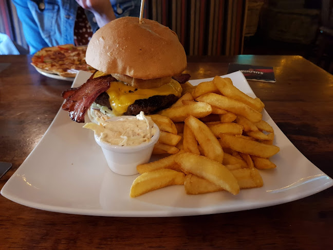 Opinii despre The Fir Tree Bar în Cork - Hospitality and gastronomy