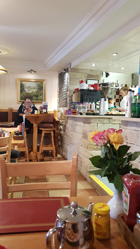 Comentarii opinii despre Pat's Cafe Castleisland