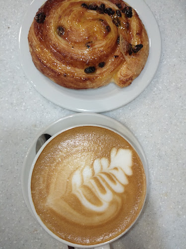 Opinii despre Quigleys Cafe, Bakery & Deli în Athlone - Hospitality and gastronomy